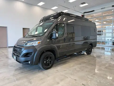 2027 Airstream Rangeline 21PS Pop Top — photo 4