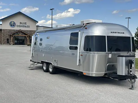 2023 Airstream Globetrotter 27FBQ; — photo 4