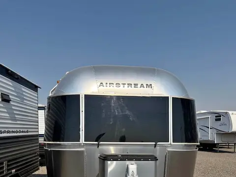 2019 Airstream Flying Cloud 23FB — photo 1
