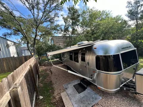 2016 Airstream International CCD Signature — photo 2