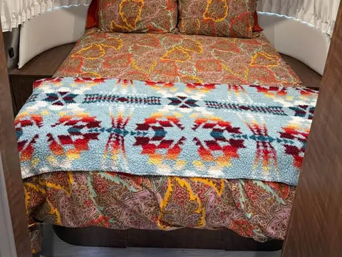 2021 Airstream Globetrotter 27 ft — photo 4