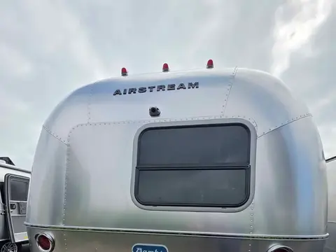 2027 Airstream Bambi FB 20 ft — photo 4