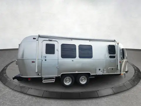 2022 Airstream Globetrotter — photo 4