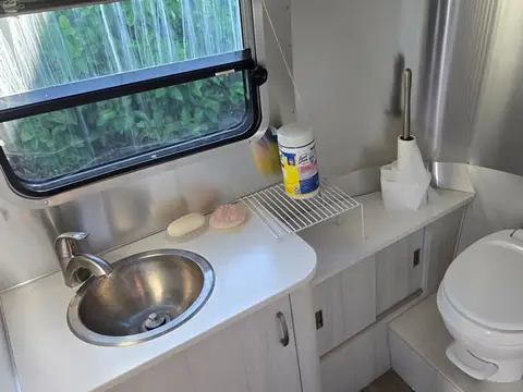 2021 Airstream Bambi — photo 4