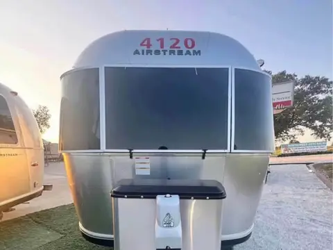 2019 Airstream Bambi — photo 2