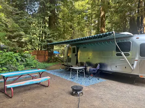 2023 Airstream International Twin — photo 1