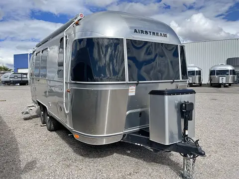 2025 Airstream Tradewind 23FB — photo 1