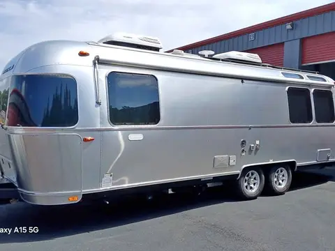 2023 Airstream Flying Cloud 27FB — photo 1