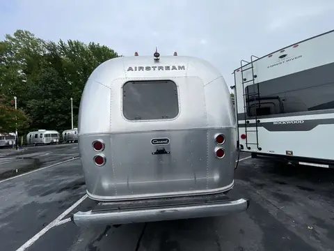 2023 Airstream Caravel 22FB — photo 5