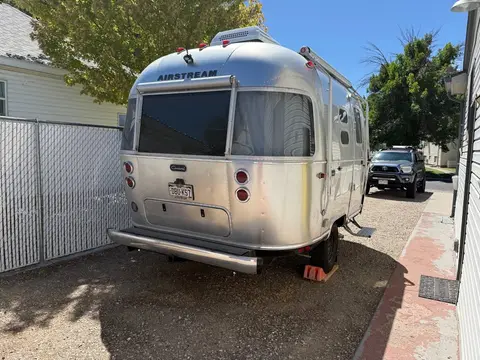 2022 Airstream Caravel 16RB — photo 5