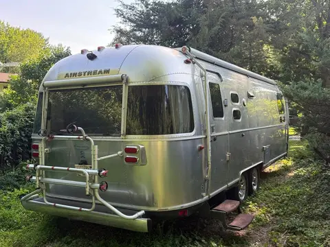 2016 Airstream Flying Cloud — photo 3