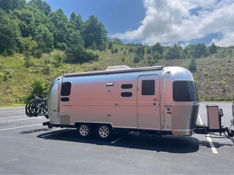 2012 Airstream Flying Cloud — photo 2