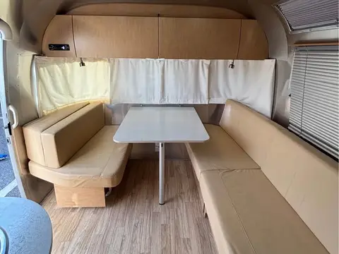 2014 Airstream Flying Cloud 27FB — photo 4