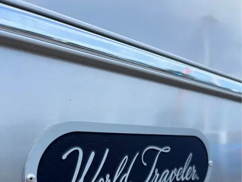2026 Airstream World Traveler — photo 5