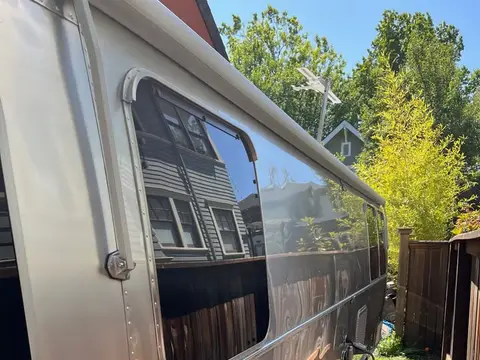 2014 Airstream International Serenity 27 ft — photo 4