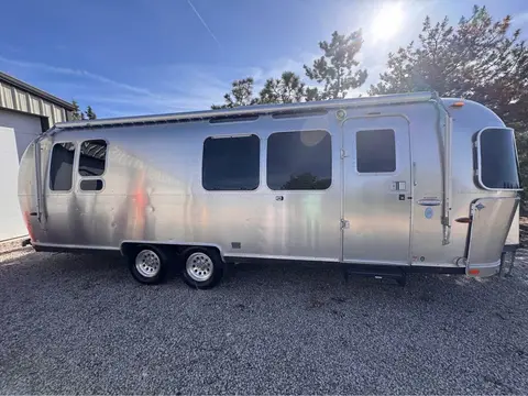 2008 Airstream Safari International 28 ft — photo 3