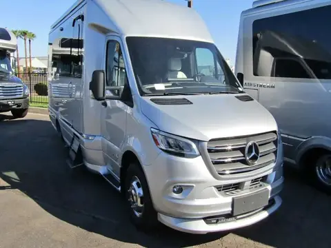 2021 Airstream Atlas Murphy Suite — photo 1