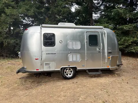 2006 Airstream Safari 19 ft — photo 1