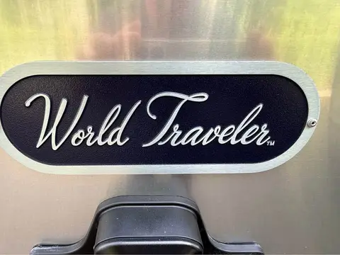 2026 Airstream World Traveler 22RB — photo 2