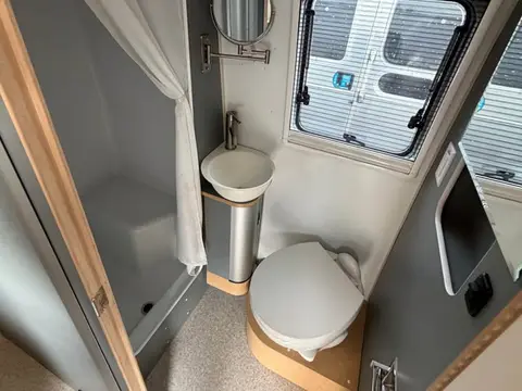 2026 Airstream World Traveler — photo 5