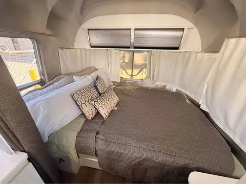 2019 Airstream Sport 22FB — photo 4