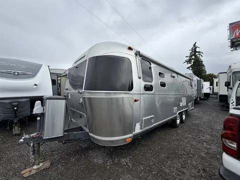2016 Airstream Flying Cloud 26U — photo 1