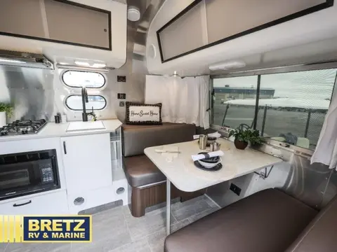 2021 Airstream Caravel — photo 4