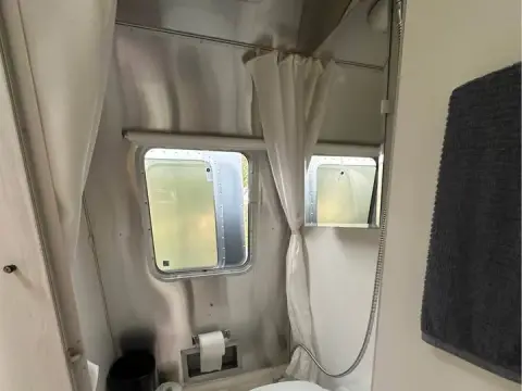 2018 Airstream Sport 16RB Bambi — photo 3
