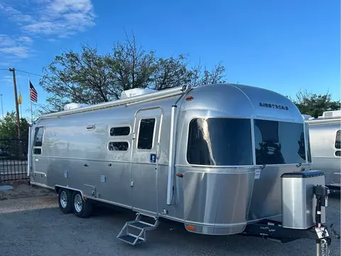 2026 Airstream International 30RBT — photo 3