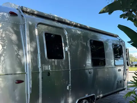 2024 Airstream Bambi 22FB — photo 2