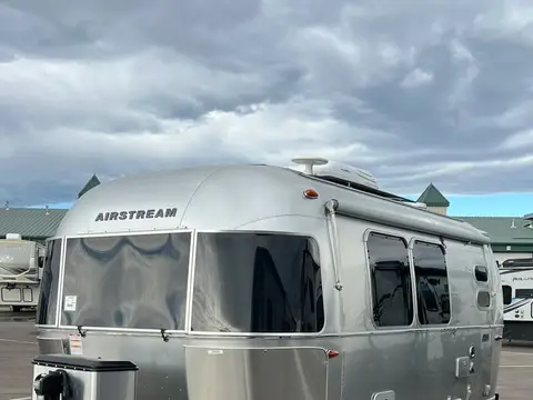 2024 Airstream Caravel 20FB — photo 3