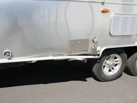 2017 Airstream Classic 30RB — photo 2