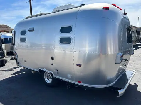 2005 Airstream International 19 ft — photo 4