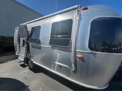 2023 Airstream Bambi 22FB — photo 3