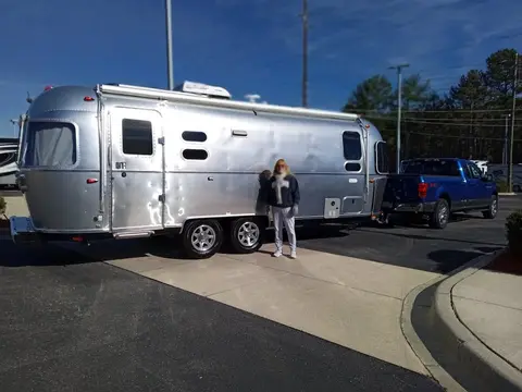 2022 Airstream Flying Cloud — photo 2